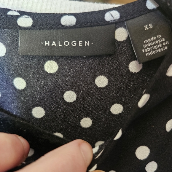 🆕️ Halogen Cap Sleeve Polka Dot Blouse in Black & White size XS - Picture 3 of 6